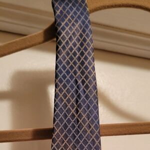 Calvin Klein Navy and Gold Patterned Tie